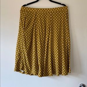 Cute lularoe mustard skirt